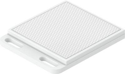 Ein rechteckiges, weißes Objekt mit wabenähnlicher Struktur auf der Oberfläche, möglicherweise ein technisches Bauteil oder Sensor.