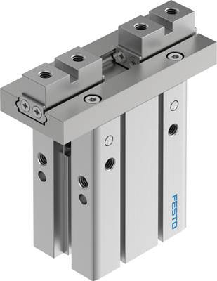 Pneumatischer Greifer mit zwei Backen in Aluminiumgehäuse; markiert mit 'Festo'. Verwendet zur präzisen Handhabung in der Automatisierung.