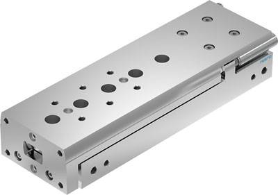 Metallischer pneumatischer Schlittenzylinder mit mehreren Befestigungslöchern und einem kompakten, rechteckigen Design.