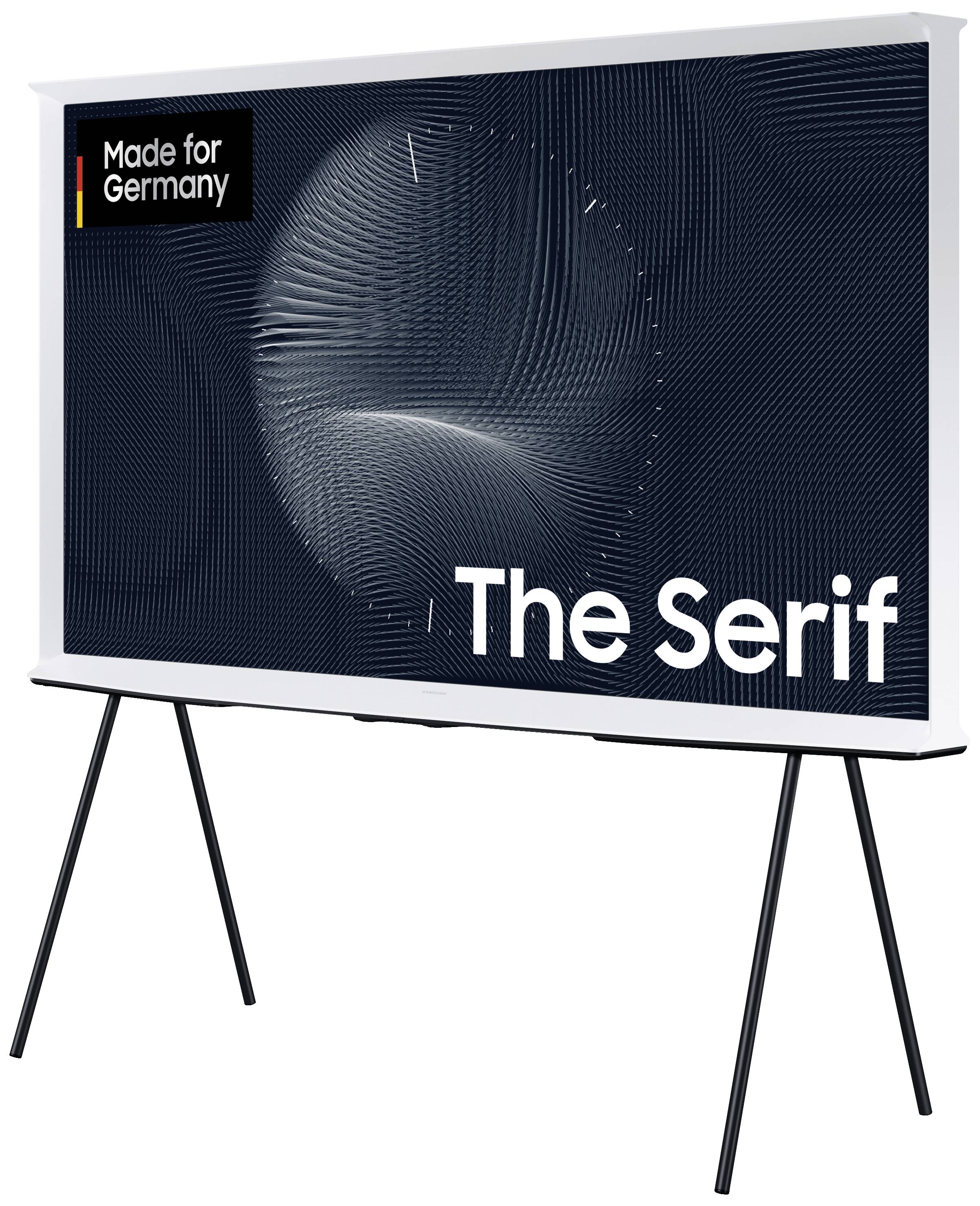 Ein Fernseher mit der Aufschrift 'The Serif'. Im oberen Eck steht 'Made for Germany'. Schwarzer Hintergrund mit texturiertem Muster.