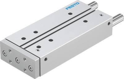 Pneumatischer Linearzylinder von Festo, aus Metall, mit mehreren Befestigungsoptionen. Verwendet in automatisierten Bewegungsanwendungen.