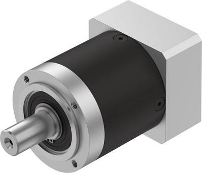 Industriegetriebe in Stahl und Schwarz, zylinderförmig, mit rundem Ausgang, vor weißem Hintergrund.