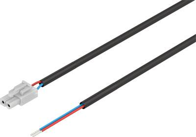 Ein schwarzes Kabel mit rotem und blauem Draht endet in einem weißen Kunststoffstecker.