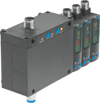 Elektrisches Bauteil mit drei digitalen Anzeigen, die verschiedene Messwerte darstellen. Oben befinden sich vier Steckverbindungen.