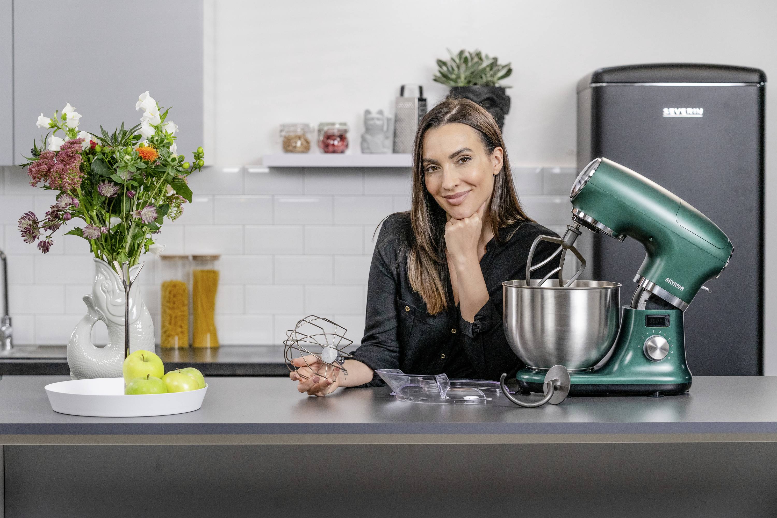 Severin KM 3896 Küchenmaschine 1000 W Edelstahl, Grün (matt), Schwarz