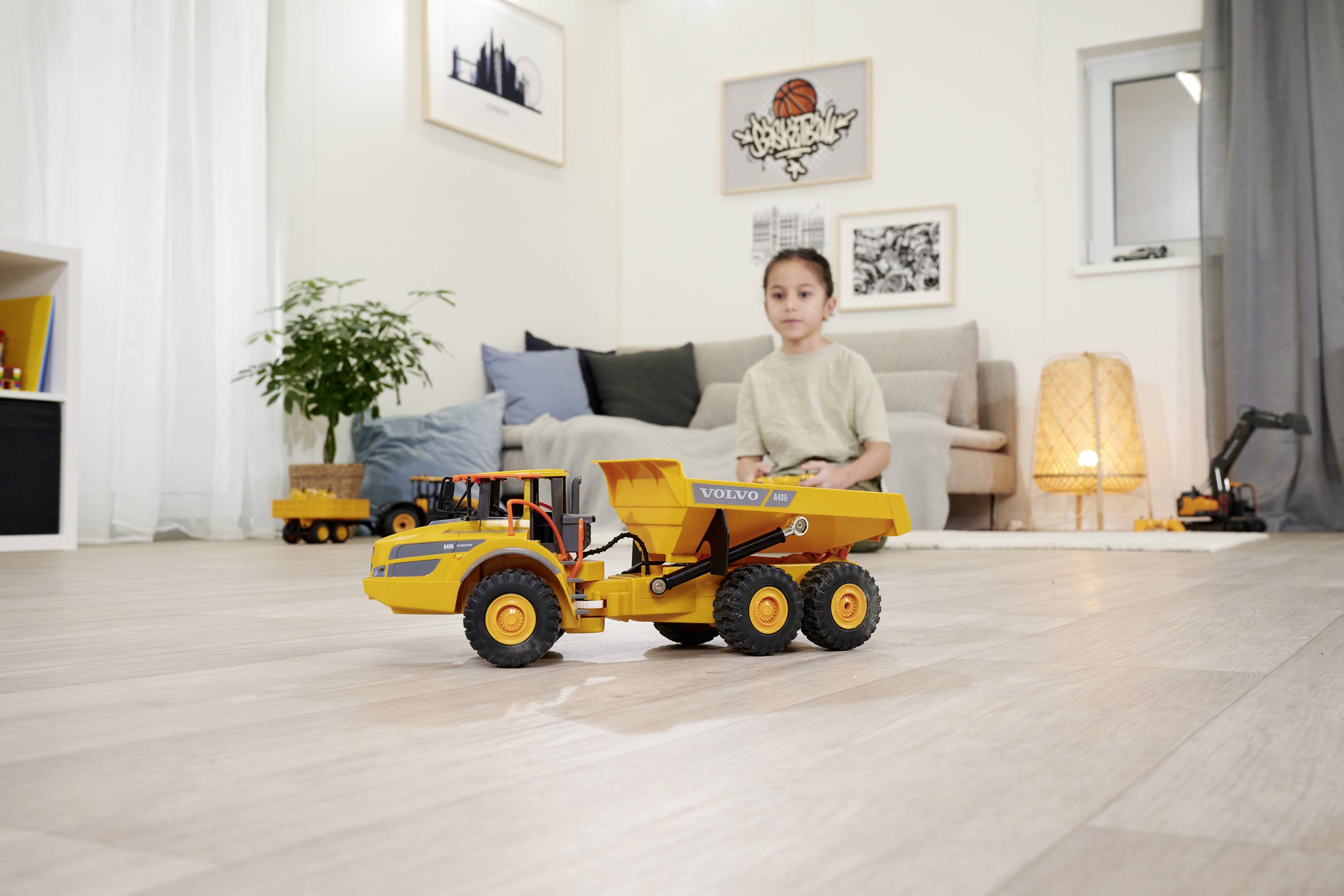 Carson Modellsport 907669 1:20 Muldenkipper Volvo A40G 100% RTR 1:20 Elektro RC Einsteiger Funktionsmodell 100% RtR