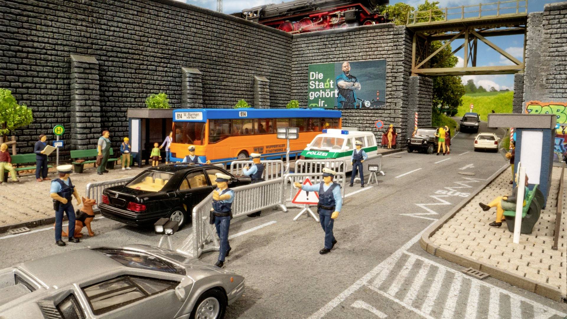 NOCH H0 Themenwelt Polizeieinsatz 16260 Fertigmodell