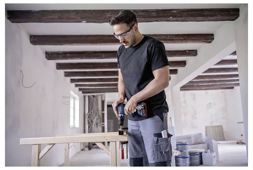 Bosch Professional GSR 18V-90 FC 06019K6200 Akku-Bohrschrauber 18V Li-Ion inkl. 2. Akku, inkl. Ladegerät, inkl. Koffer