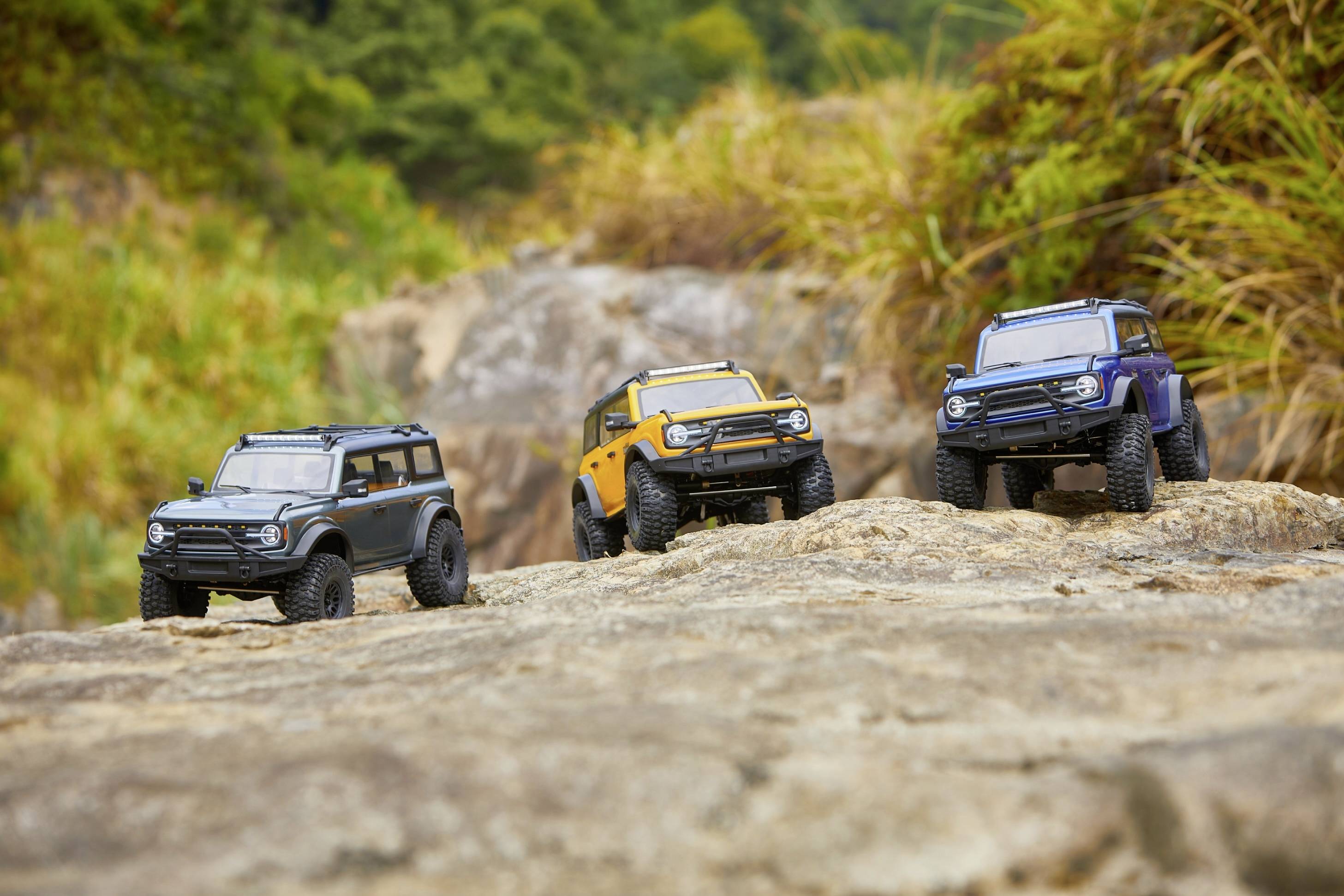 Absima CR1.8 Chassis BronX Brushed 1:8 RC Modellauto Elektro Crawler Allradantrieb (4WD) RtR 2,4GHz