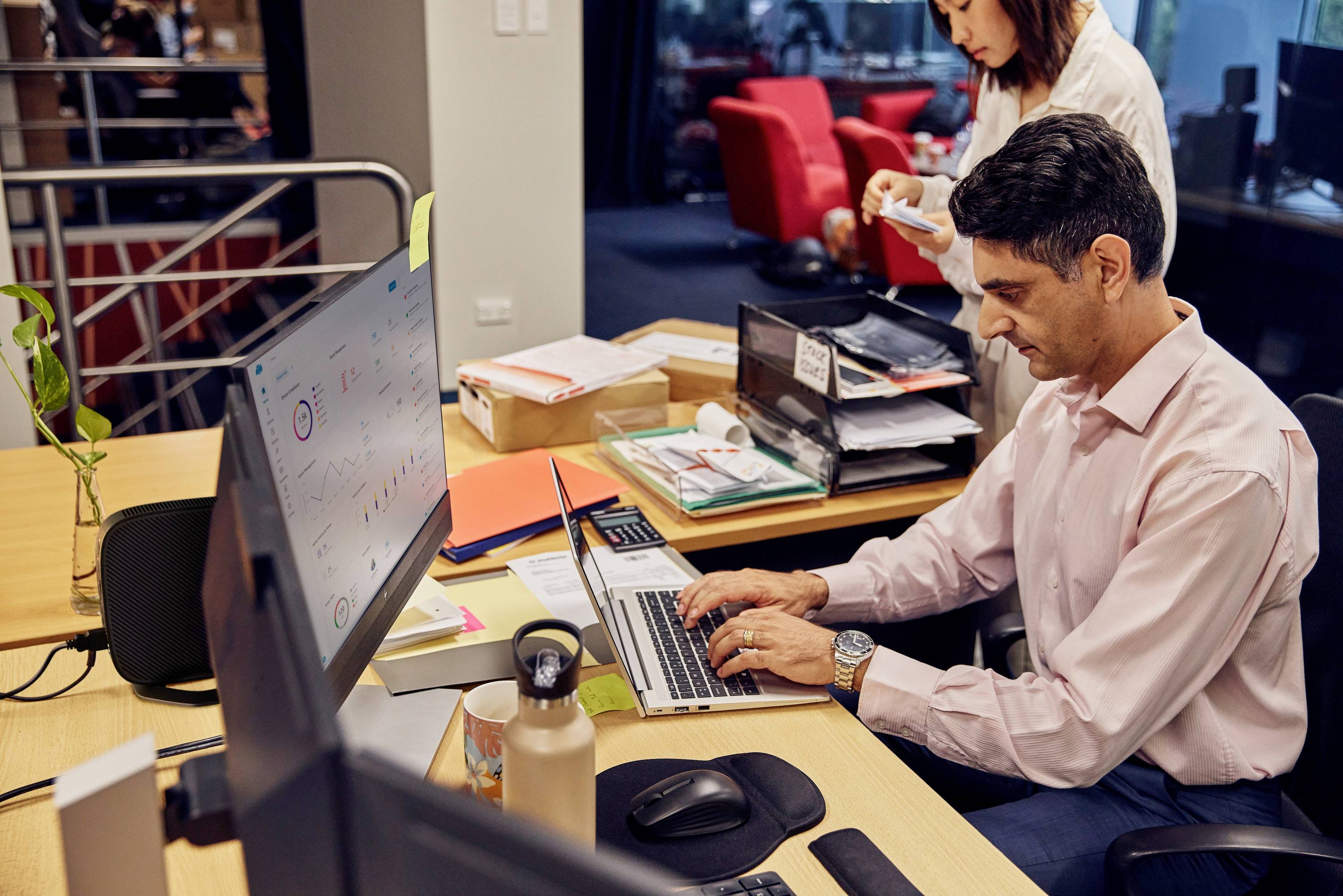 HP Thin Client Elite t655 AMD Ryzen Embedded R2314 3.5 GHz 8 GB RAM 256 GB SSD AMD Radeon Graphics Win 10 IoT Enterprise 6R0Q2AA#ABD