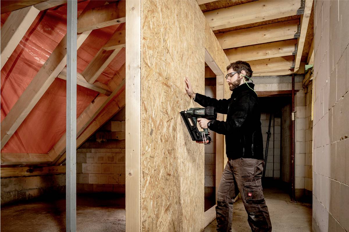 Metabo 612090840 Akku-Nagler inkl. Koffer, ohne Akku, ohne Ladegerät