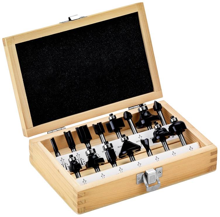 Ein offener Holzkasten mit einem Set von verschiedenen Fräsern, sorgfältig angeordnet, geeignet für Holzarbeiten.