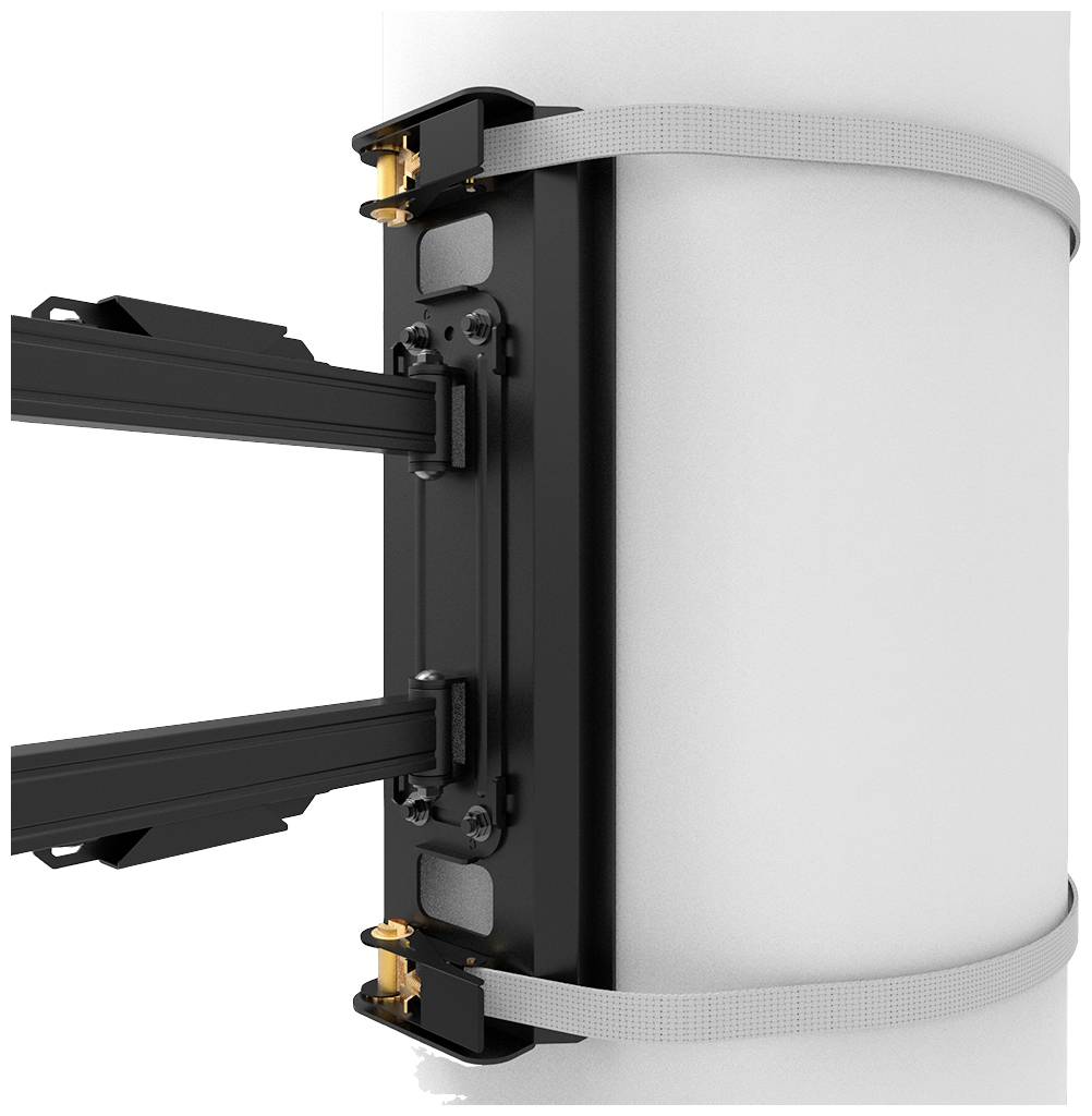 Eine schwarze, rechteckige Montagehalterung mit Riemen, die um einen zylindrischen weißen Pfosten oder Mast befestigt ist.