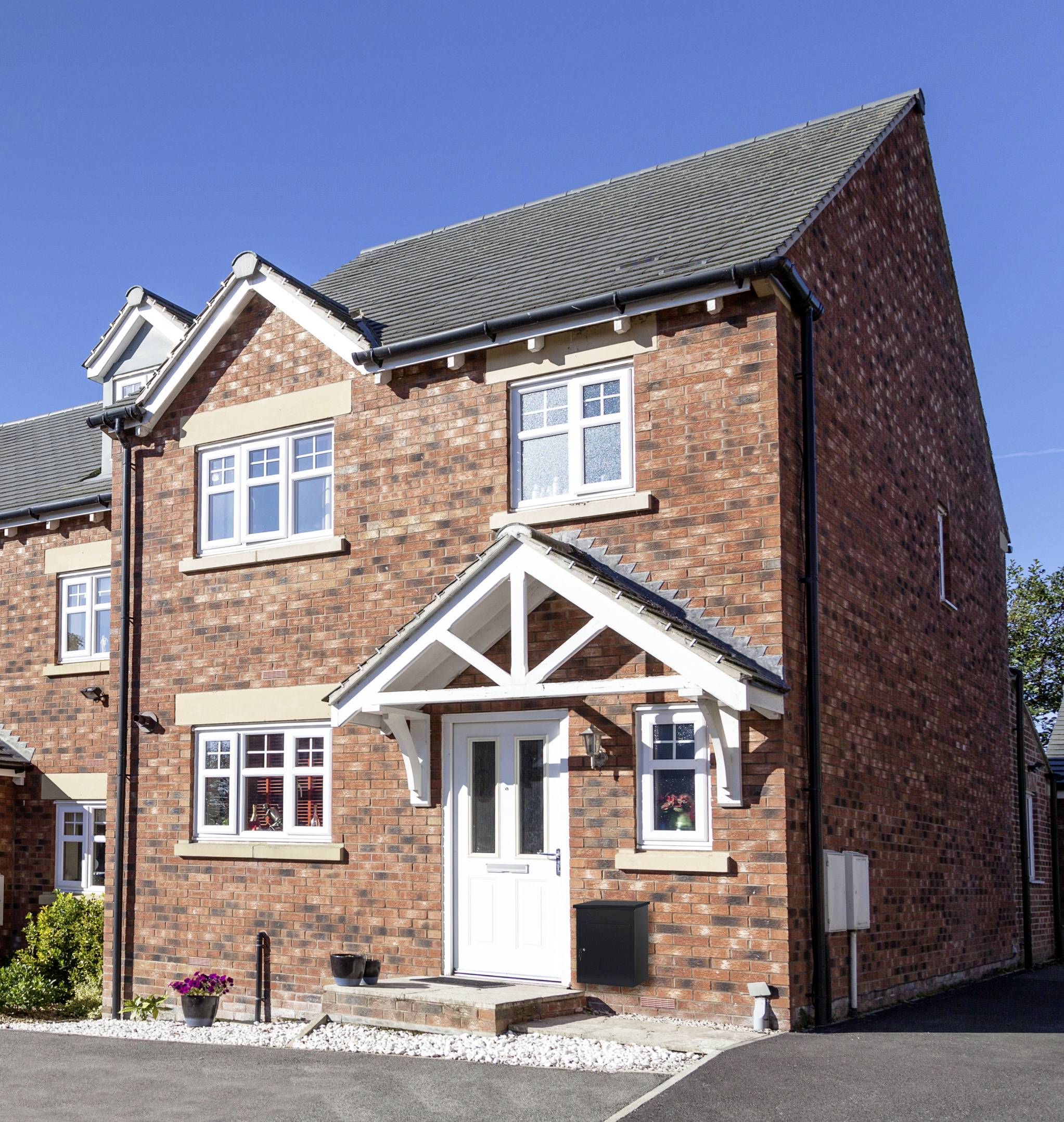 Phoenix PB0581BK Paketbriefkasten Stahl verzinkt Schwarz Schlüsselschloss