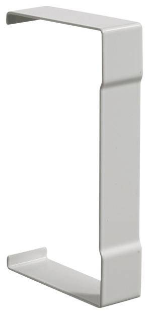 Eine gebogene, rechteckige Metallhalterung, geeignet zur Befestigung oder Unterstützung von Objekten. Farbe: hellgrau.