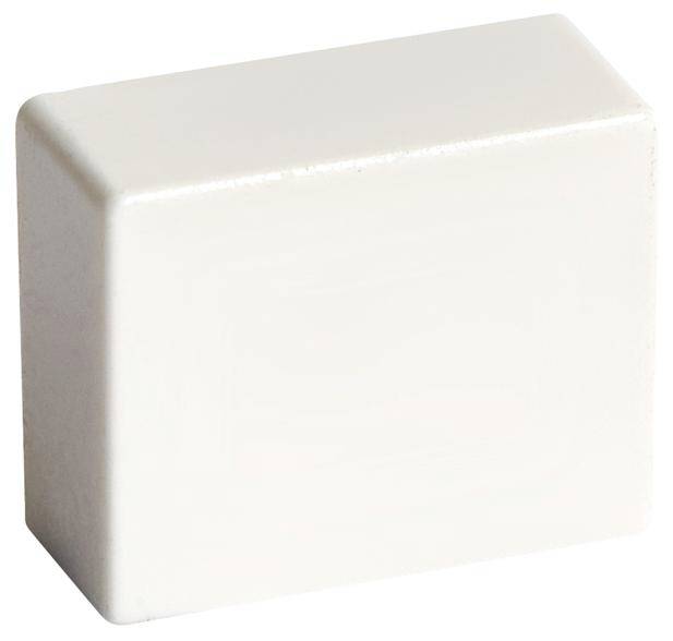 Ein rechteckiger, weißer Radiergummi auf weißem Hintergrund.