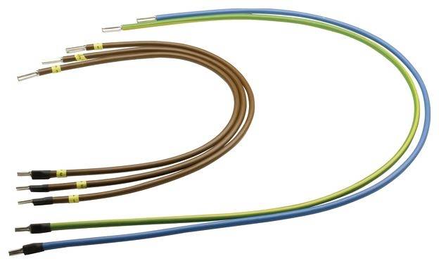 Mehrere elektrische Drähte in Braun, Blau und Grün-Gelb mit Steckverbindern an den Enden, verschieden lang und in Kurven gelegt.