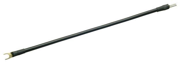 Ein langes, schwarzes Kabel mit gespreiztem Metallanschluss an einem Ende und rundem Stecker am anderen Ende, vor weißem Hintergrund.