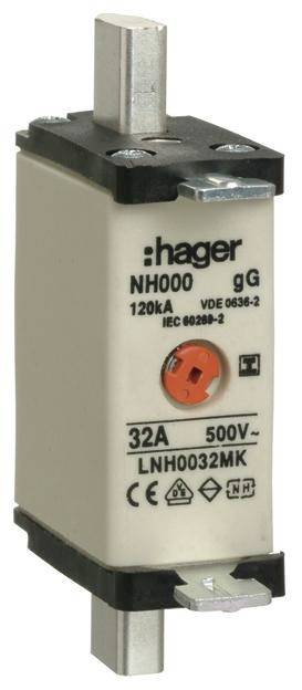 'Sicherungseinsatz Hager NH000 gG', 32A, 500V. Rechteckige Form, Metallkontakte oben und unten, technische Kennzeichnung aufgedruckt.