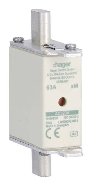 Sicherungseinsatz von Hager mit der Aufschrift '63A aM'. Geeignet für 690V AC, hergestellt in Ungarn.
