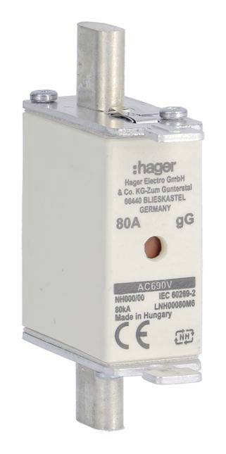 Sicherungseinsatz von Hager für 80A mit Typbezeichnung 'NH000/00'. Verwendet für Niederspannungs-Stromkreise, hergestellt in Ungarn.