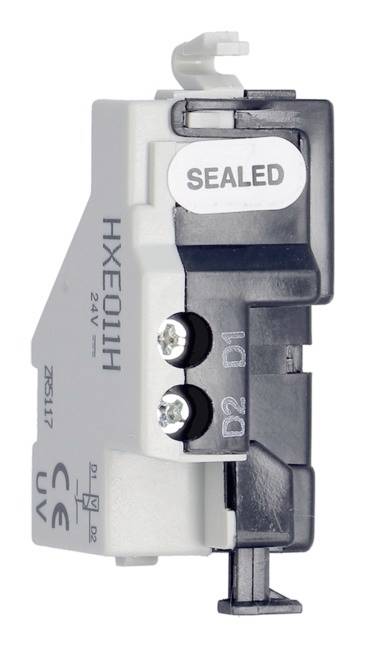 Grau-weiße elektrische Komponente mit der Beschriftung HXE011H, 24V, CE-gelabelt, und einem schwarzen Hebelschalter, markiert mit SEAL.