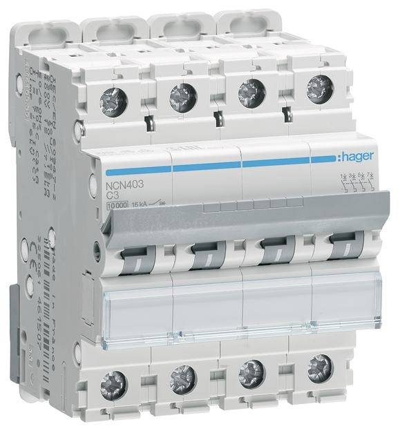 Ein vierpoliger Sicherungsautomat der Marke Hager, Modell NCN403. Er dient zum Schutz elektrischer Installationen vor Überlast.