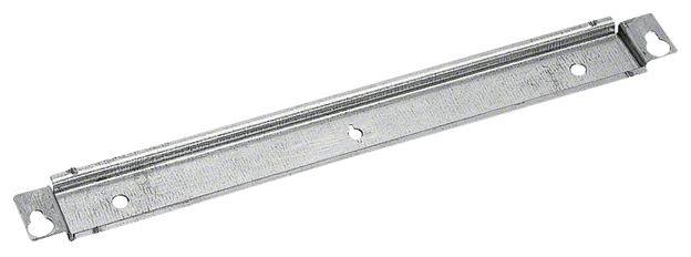 Ein langer, schmaler Metallträger mit drei Löchern zur Befestigung, geeignet zur Unterstützung von Konstruktionen oder Geräten.