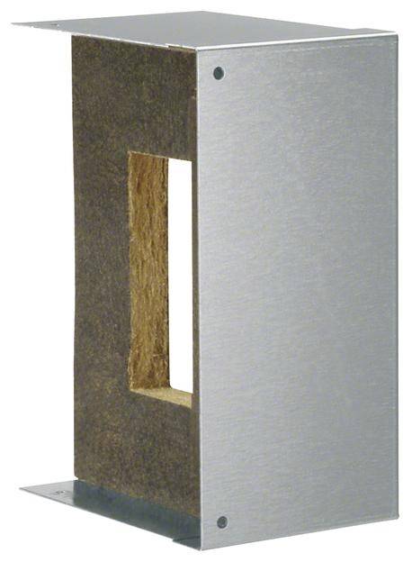 Metallkanal mit rechteckiger Aussparung, teilweise mit isolierendem Material ausgekleidet. Dient wahrscheinlich als Belüftungselement.