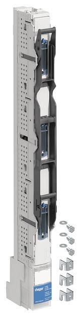 Schaltanlage mit drei Modulplätzen und Befestigungsteilen, vertikal angeordnet, geeignet für industrielle elektrische Anwendungen.