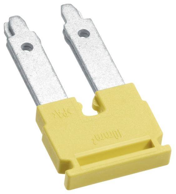Ein gelber elektrischer Flachsicherungssockel aus Plastik mit metallischen Kontakten, verwendbar für Autobeleuchtung.