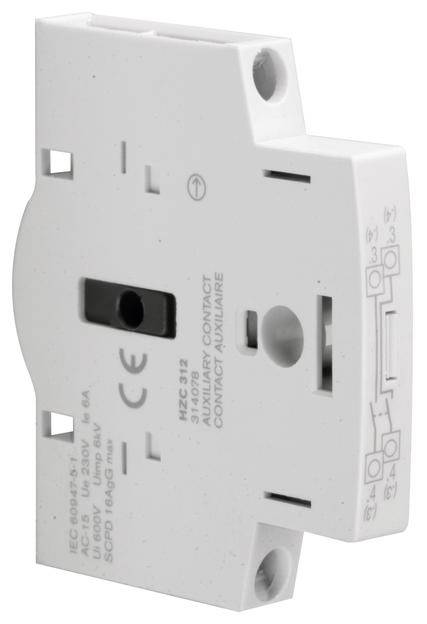 Ein weißer elektrischer Schaltertyp-Komponente mit mehreren Anschlüssen und CE-Kennzeichnung. Schema an der Seite zeigt Funktionsweise.