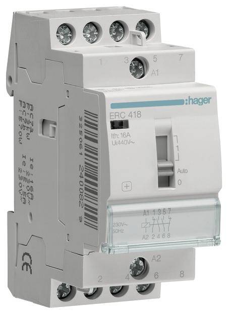Ein elektrisches Hager-Schütz ERC 418, weiß, mit mehreren Schraubklemmen und einem Schalter für automatische oder manuelle Steuerung.