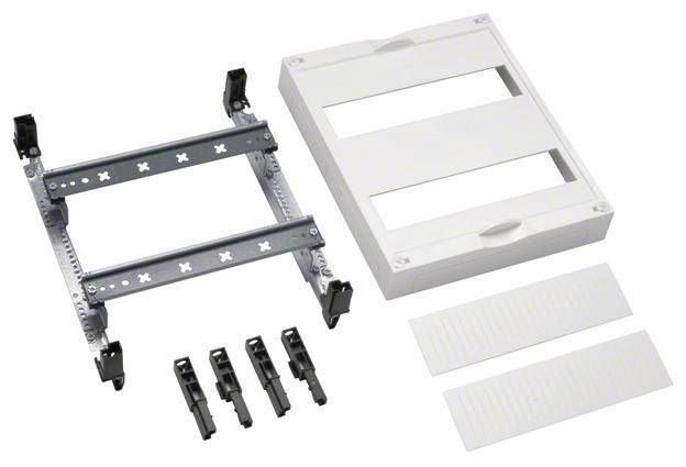 Einzelteile eines Elektroinstallationsverteilers, einschließlich Gehäuse, Montageschienen und Halterungen, für Wandmontage.