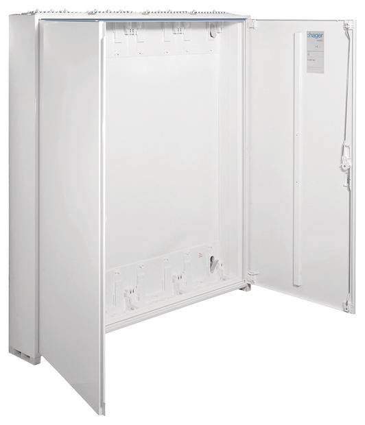 Ein offener weißer Schaltschrank mit einer Tür auf der rechten Seite, geeignet für die Aufnahme von elektrischen Komponenten.