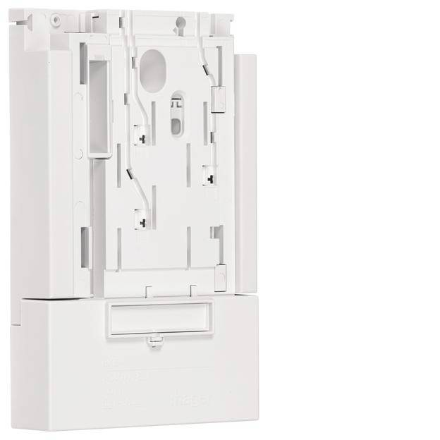Ein weißer, rechteckiger Wandhalter für elektronische Geräte oder Heizungssteuerungen mit mehreren Schlitzen und Öffnungen.