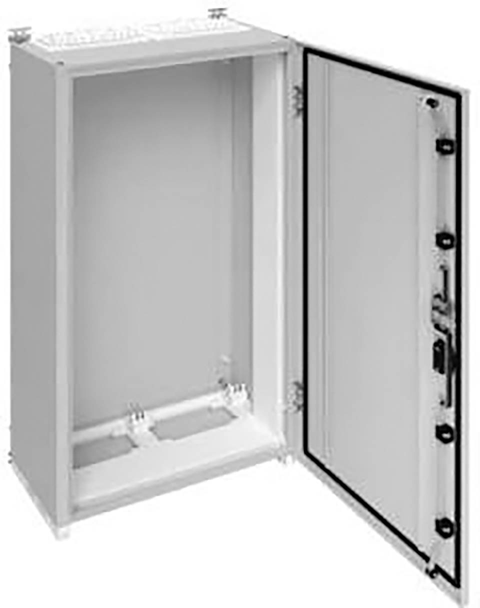 Ein geöffneter, leerer Metallschrank zur Aufbewahrung oder Schutz von Geräten. Tür an Scharnieren mit Griff und Verschlussmechanismen.