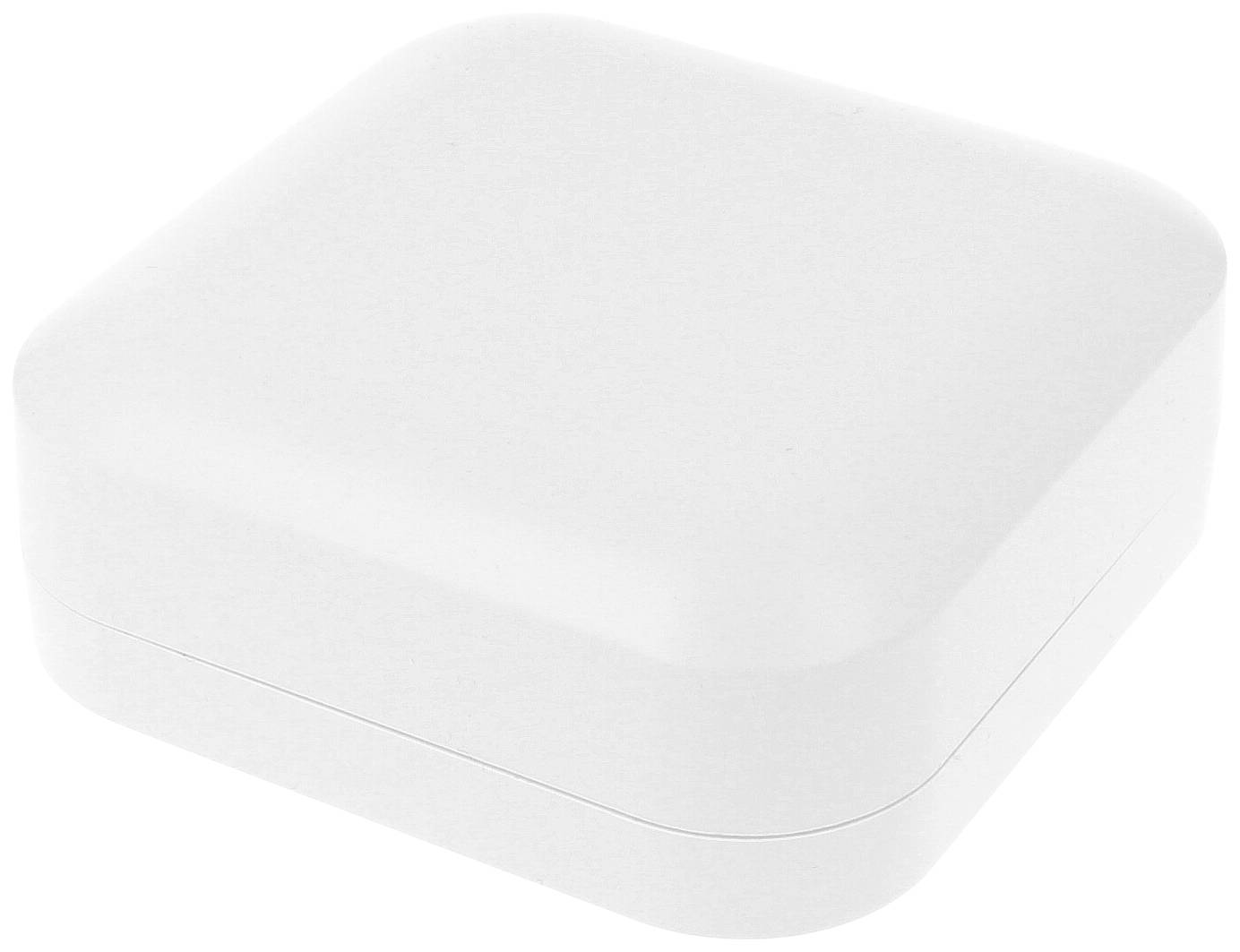 Weiße, quadratische Schmuckschatulle mit abgerundeten Ecken, geschlossen, auf weißem Hintergrund.