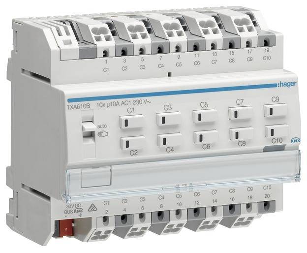 Ein elektrisches Schaltgerät mit mehreren Schaltern und Knöpfen, beschriftet mit C1 bis C9, zur Steuerung von Stromkreisen.