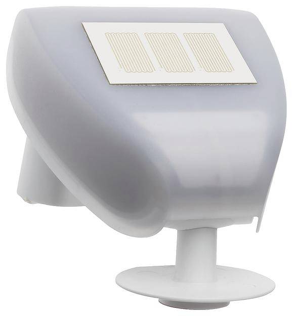 Eine weiße, gewölbte Kamera mit einem rechteckigen Sensor auf der Oberseite, montiert auf einem drehbaren Standfuß.