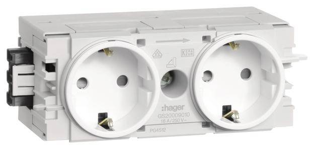 Doppelsteckdose aus Kunststoff mit zwei weißen Steckplätzen, sichtbar sind Schraubhalterungen und Markierungen auf der Oberfläche.