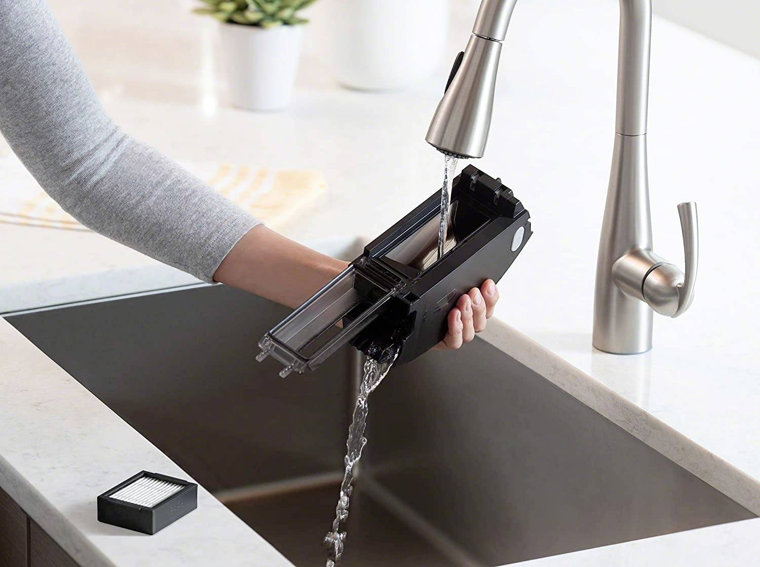 iRobot Roomba E6 Saugroboter