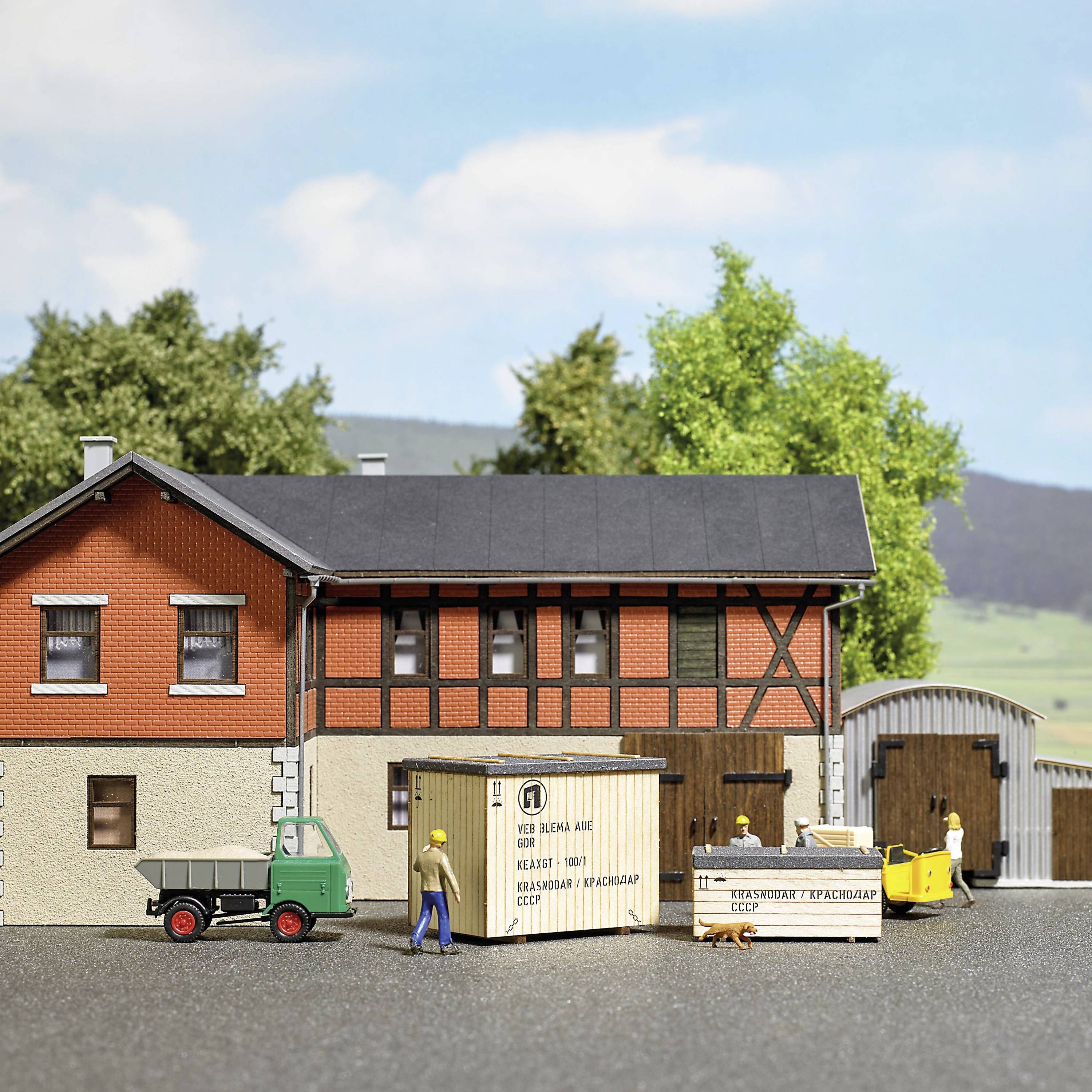 Busch 1840 H0 Maschinenkisten Ost, 2er Bausatz