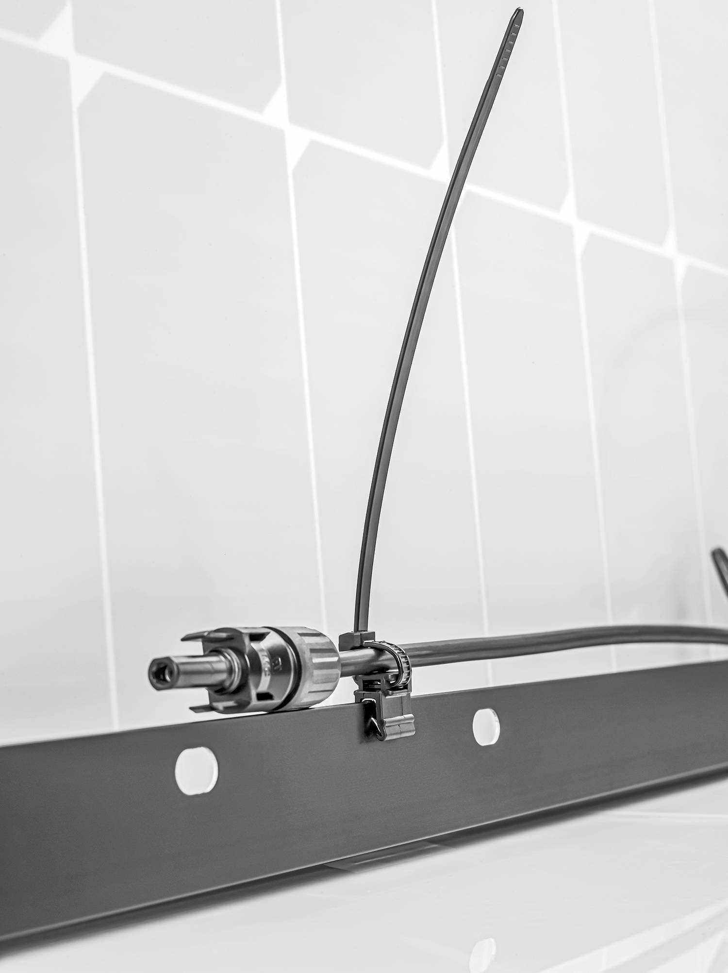 Cimco 181825 Kabelbinder 200mm 4.60mm Schwarz UV-stabilisiert, flexibel 100St.