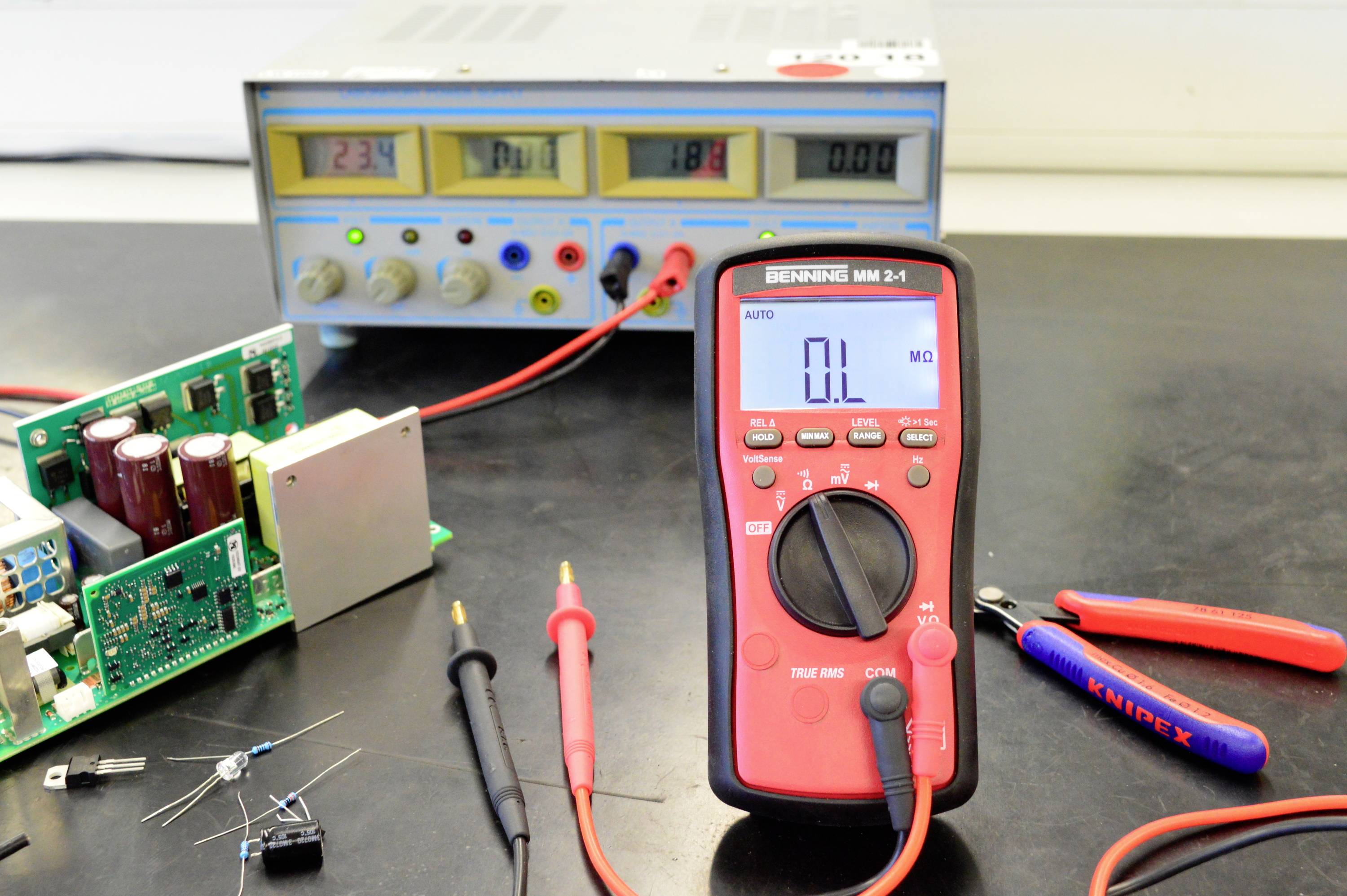 Benning MM 2-1 Hand-Multimeter digital CAT III 600 V, CAT IV 300V Anzeige (Counts): 6000