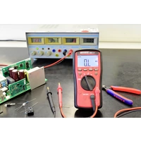 Benning MM 2-1 Hand-Multimeter digital CAT III 600 V, CAT IV 300V Anzeige (Counts): 6000 Benning MM 2-1 Hand-Multimeter digital CAT III 600 V, CAT IV 300V Anzeige (Counts): 6000