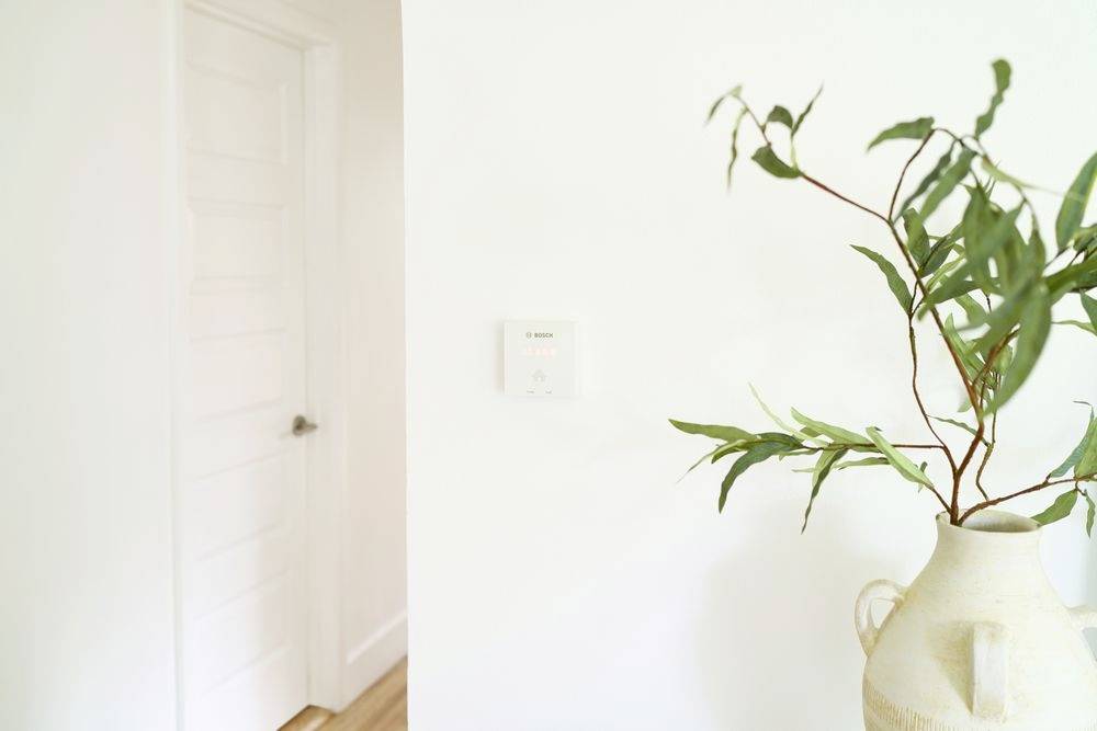 Bosch Home Comfort D-CO Kohlenmonoxid-Melder batteriebetrieben detektiert Kohlenmonoxid