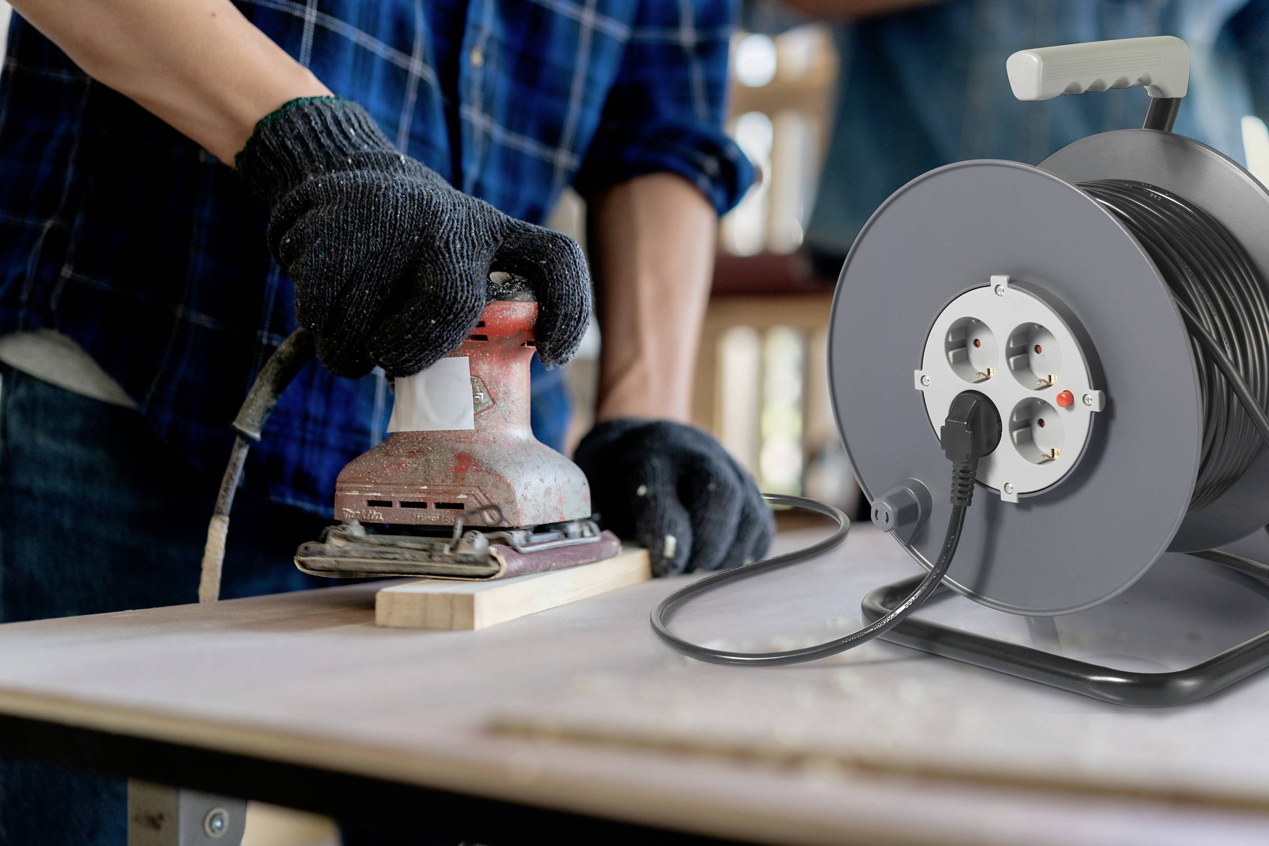 Sygonix SY-5655926 Kabeltrommel 25m Schwarz Schutzkontakt-Stecker