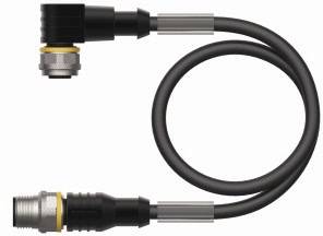 Ein schwarzes, spiralförmiges Verbindungskabel mit einem 90-Grad-Stecker und einem geraden Stecker an den Enden.