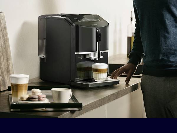 Siemens Hausgeräte TF301E19 Kaffeevollautomat Klavierlack-Schwarz